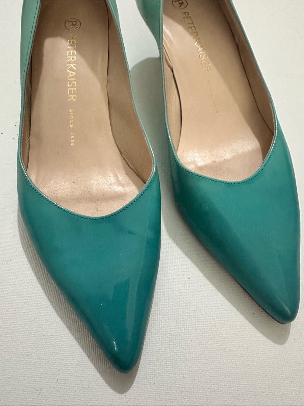 Peter Kaiser Teal Gradient Patent Pointed-Toe Pumps Party Formal Sz 8 US/5.5 UK - Picture 3 of 15